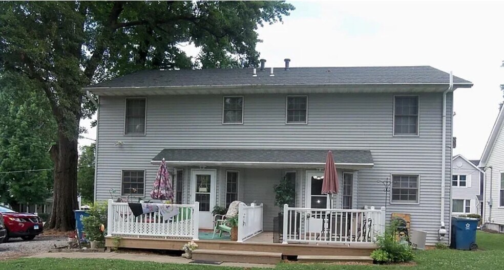 Back Door - 412 Short St