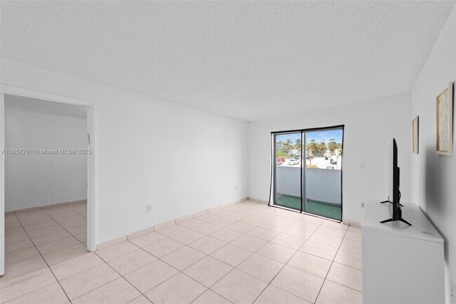 Building Photo - 4101 Indian Creek Dr