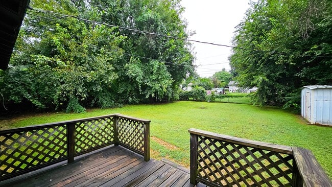 Building Photo - Charming 3/1 in Midwest City-Remodeled