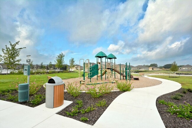 Building Photo - 2410 Broken Arrow