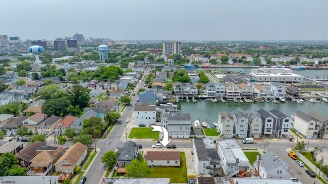 Building Photo - 545 N Connecticut Ave