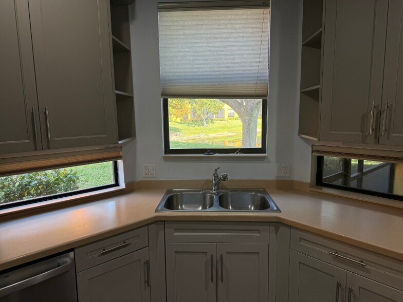 Building Photo - 15751 Prentiss Pointe Cir