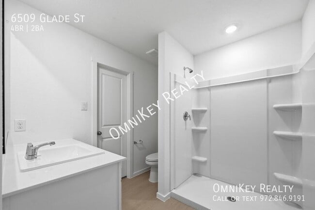 Building Photo - 6509 Glade St