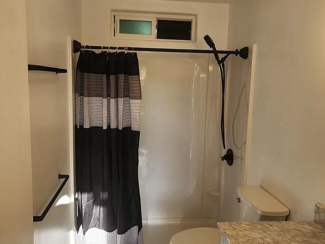 Building Photo - 5383 Manauwea St