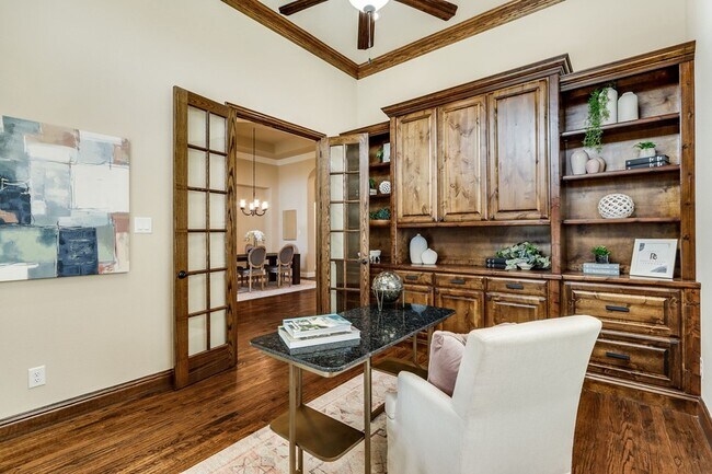 Building Photo - 12883 Possum Kingdom Dr