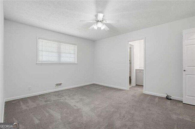 Building Photo - 128 McNeal Rd