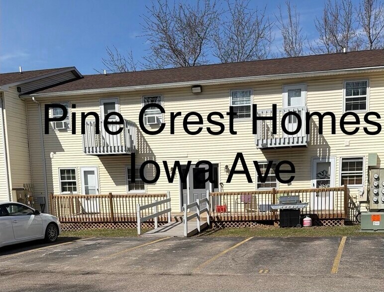 Building Photo - 930 Iowa Ave