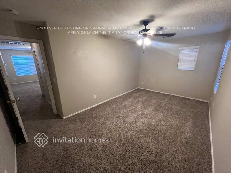 Building Photo - 8923 E Pampa Ave