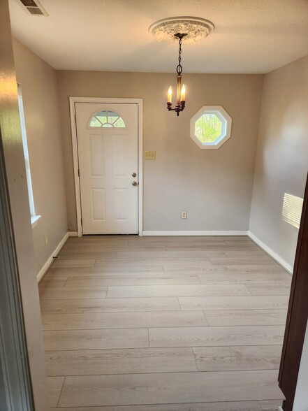 Building Photo - 2409 Courtland St