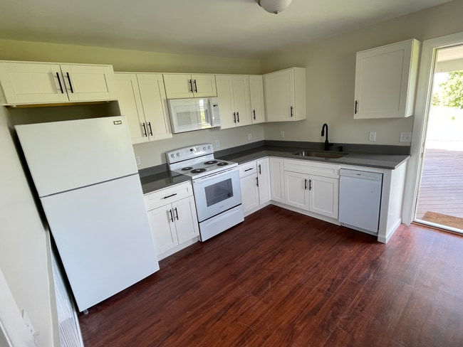 Building Photo - 54 Bald Hill Rd