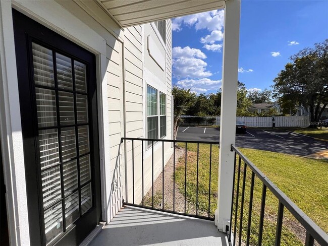 Building Photo - 2550 N Alafaya Trail