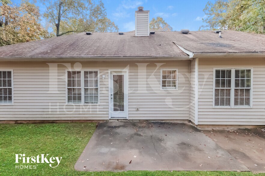 Building Photo - 290 Willow Shoals Dr