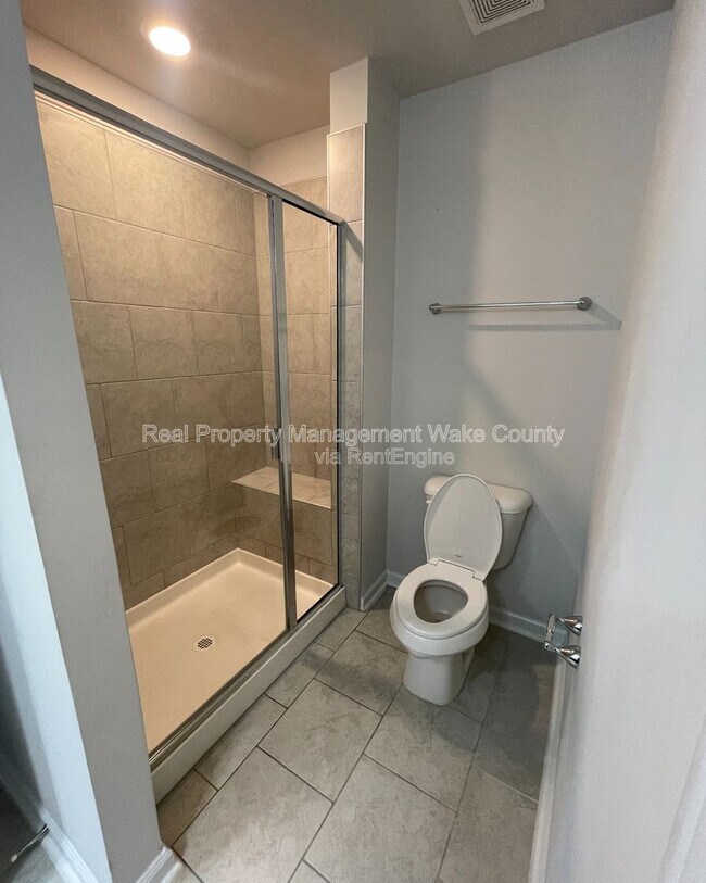 Building Photo - 2727 Chert Ln