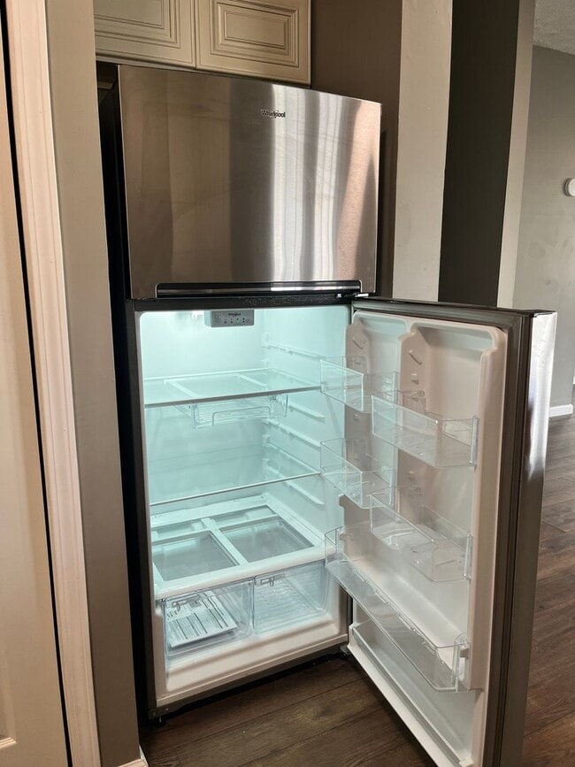 Building Photo - 3 Bed / 1 Bath Home Downtown Corbin