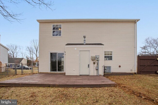 Building Photo - 14367 Springbrook Ct