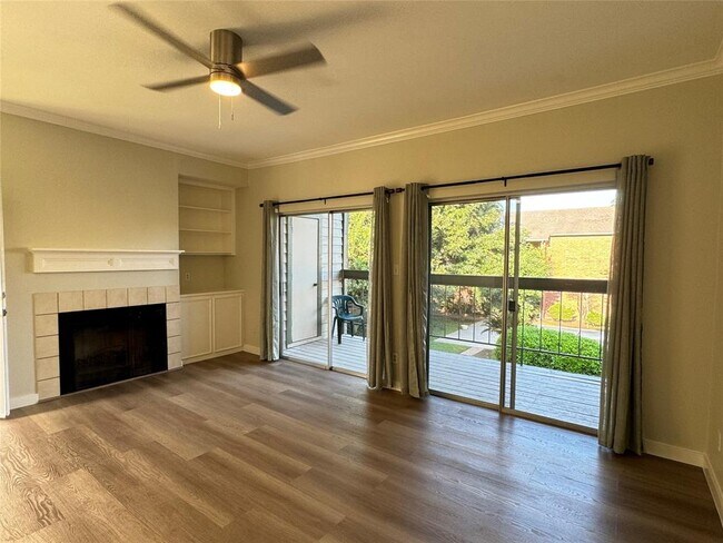 Building Photo - 6500 Harbor Town Dr