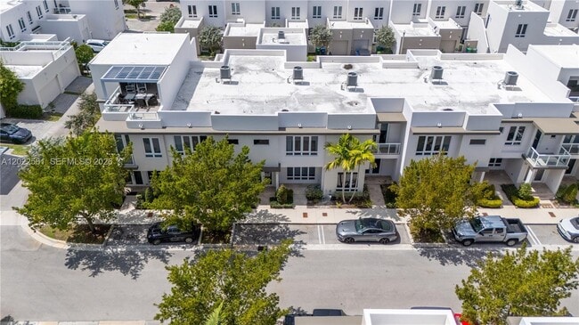 Building Photo - 6440 NW 103rd Psge