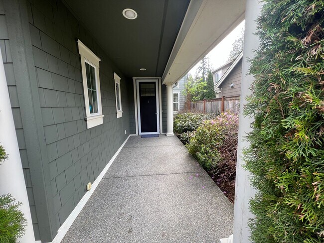 Building Photo - Spacious 5-Bed, 2.5-Bath Single-Family Home in Redmond