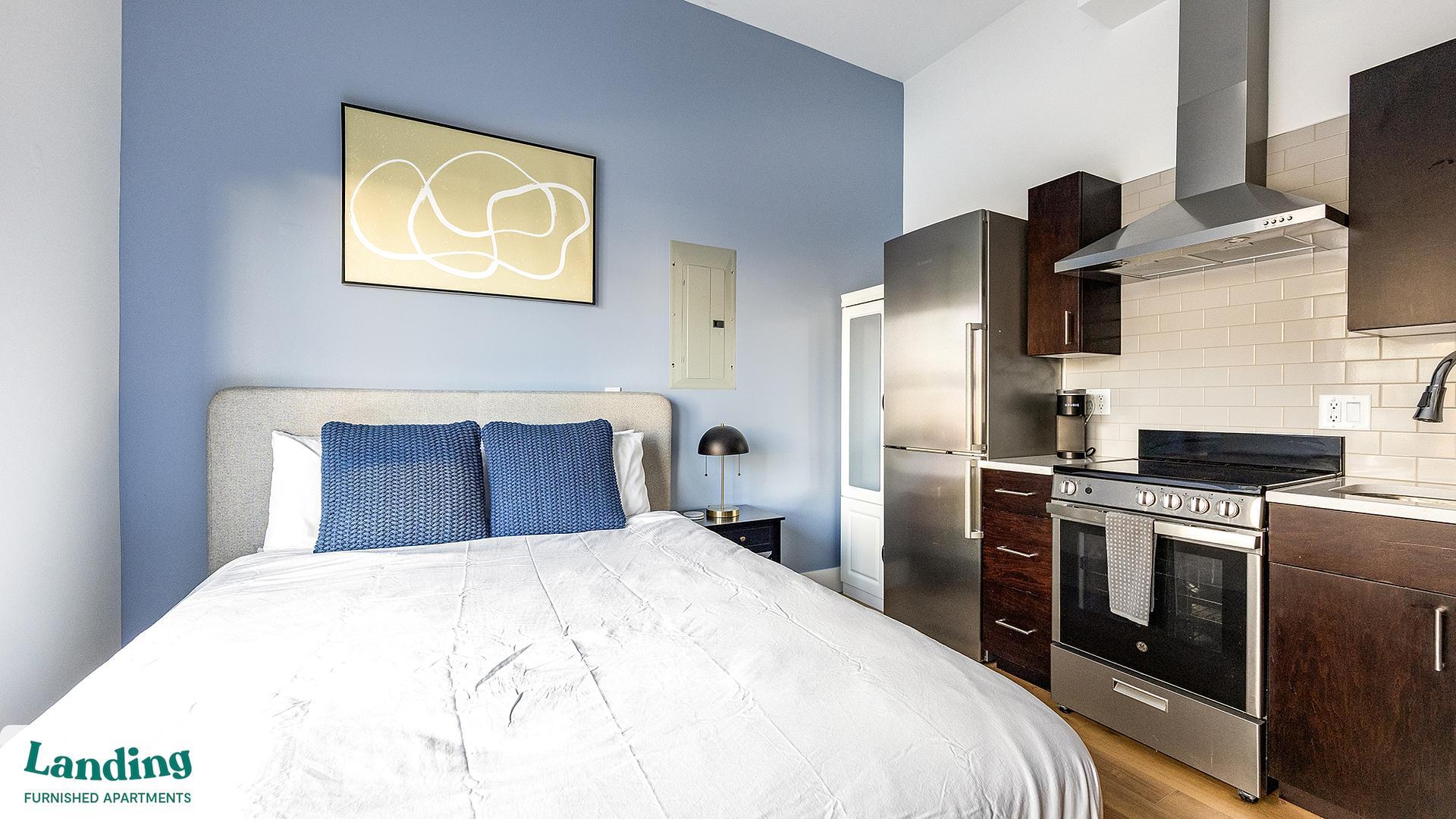 Building Photo - 135 Adams St