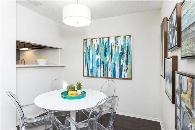 Building Photo - 2170 Thousand Oaks Dr