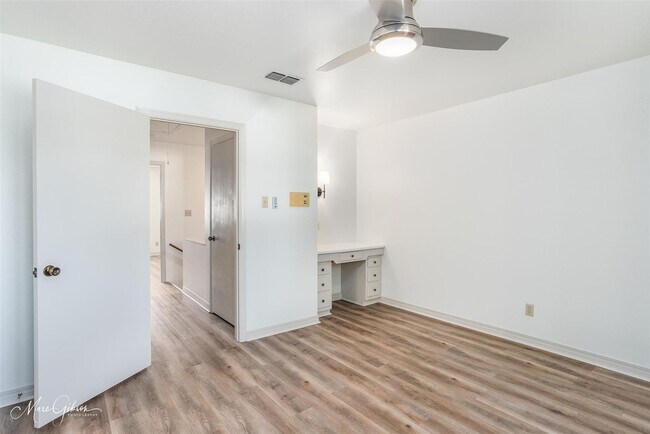 Building Photo - Shreveport townhome for rent