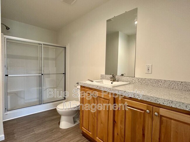 Building Photo - 504 Spencer Rd