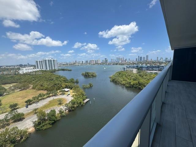 Building Photo - 16385 Biscayne Blvd