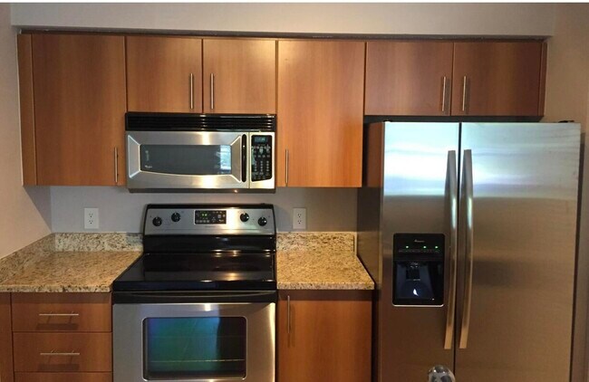 Primary Photo - 1165 Crystal Way