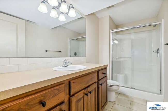 Building Photo - 1716-1718 Bedford