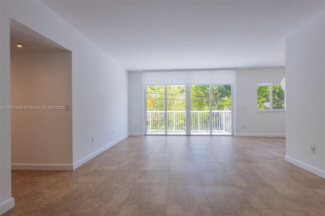 Building Photo - 50 Ocean Ln Dr