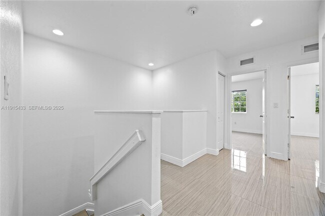 Building Photo - 21416 NW 13th Pl