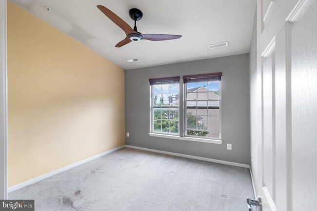 Building Photo - 7022 Black Oak Rd