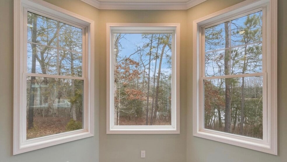 Building Photo - 33916 Darlington St