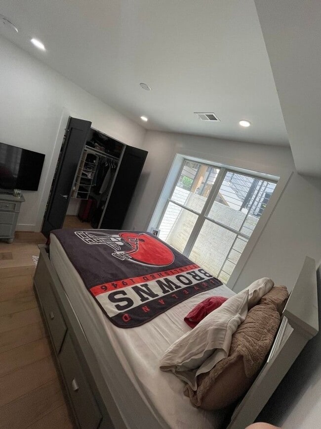 Building Photo - Charming 2BR House in Washington, DC