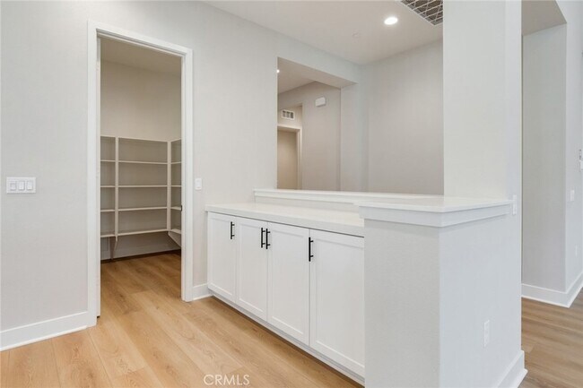 Building Photo - 6548 Canyon Oaks Dr