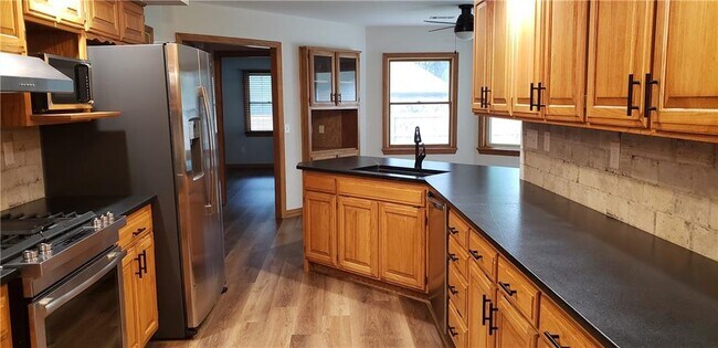 Building Photo - 55 Stonehenge Dr
