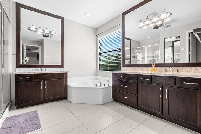 Building Photo - 14543 White Jade Terrace
