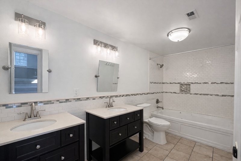 Building Photo - 25444 Vía Pacifica