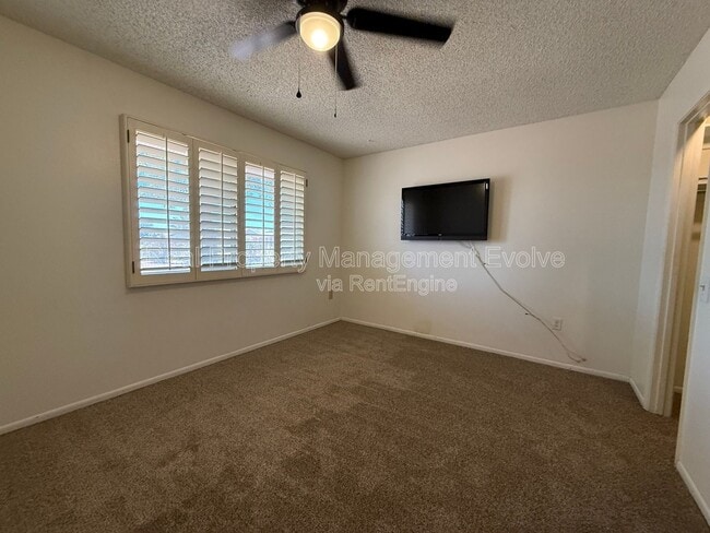 Building Photo - 17026 N 96th Ave