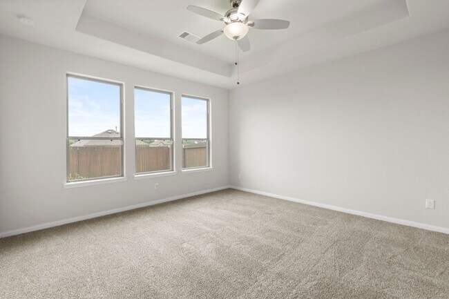 Building Photo - MOVE-IN SPECIAL: 50% Off Month 2 – 4BR Hom...