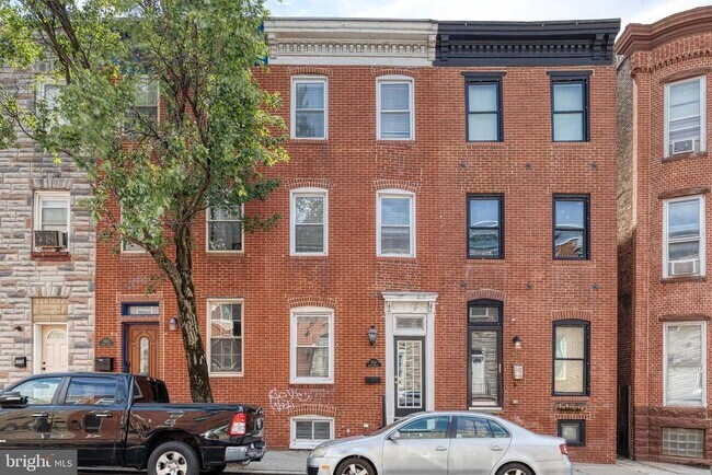 Building Photo - 1514 Light St