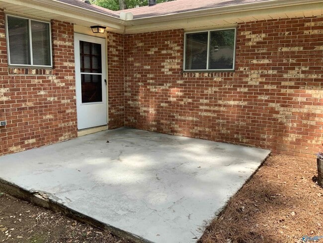 Building Photo - 511 Delaney Rd NW