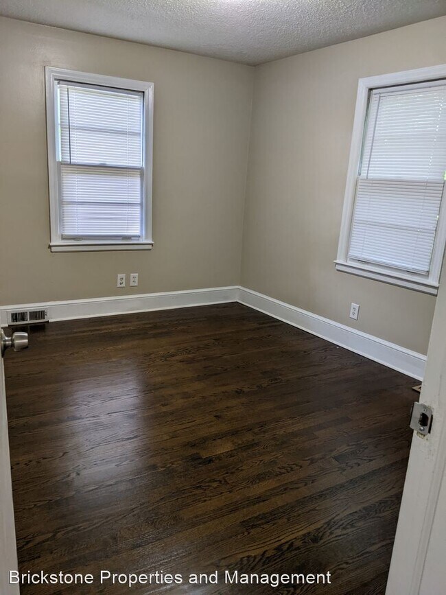 Building Photo - 3 br, 1 bath House - 9400 East WT Harris Blvd