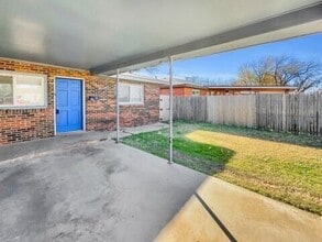 Building Photo - 2107 35th St