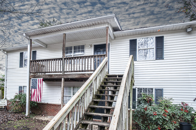 Building Photo - 92 Venita Dr