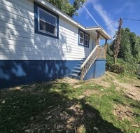 Building Photo - Lenoir 3/1 Close to J.E. Broyhill Park
