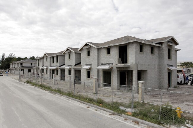 Primary Photo - Long Pines Townhomes