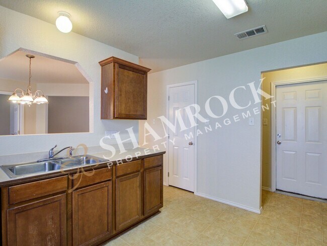 Building Photo - Bosqueville ISD Home