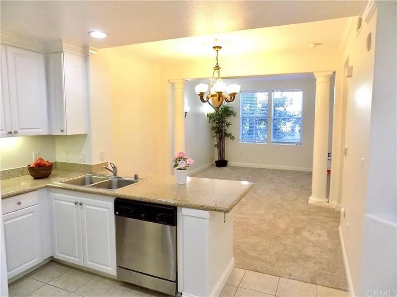 Building Photo - 2207 Watermarke Pl