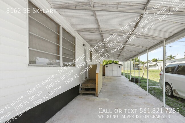 Building Photo - 8162 SE Skylark Ave